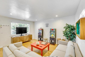 The Game Night Condo with Patio in Boise!